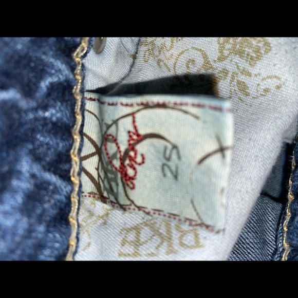 Women’s-Jr. BKE Stella Distressed Blue Jean Shorts - Picture 11 of 12